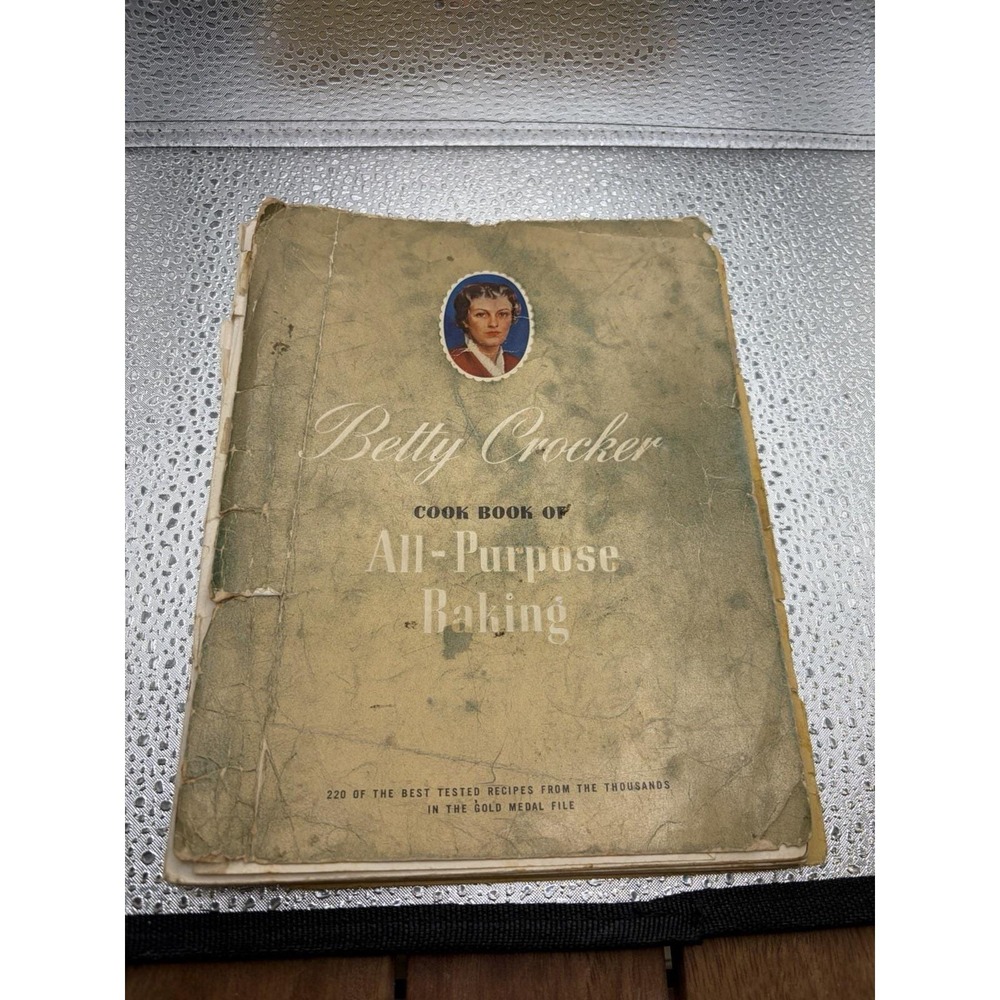 Betty Crocker Cook Book of All-Purpose Baking 1942 Gold Cover Paperback